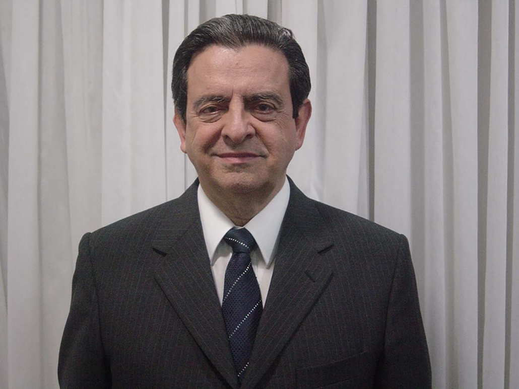 Dr Plinio Garcia Prado